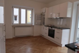 2 Zimmer Altbauwohnung