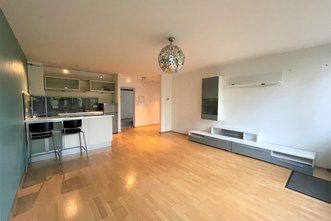 2- Zimmer- Wohnung mit Terrasse und Garten