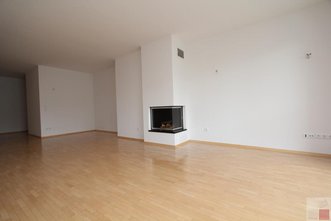 3 Zimmer Wohnung mit Balkon