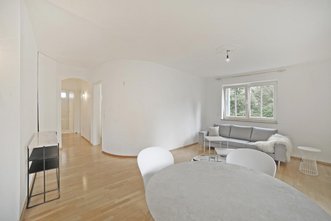 Einziehen und wohlfühlen. Helle 3-Zimmer Wohnung mit Balkon.