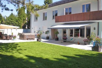 ErdgeschoßWohnung mit Souterrain - Grünwald