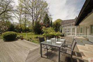 Terrasse mit Garten