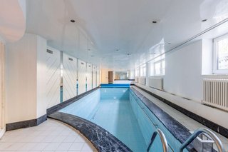 Indoor-Pool