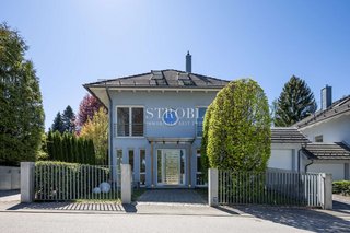 Außenbild Mehrfamilienhaus