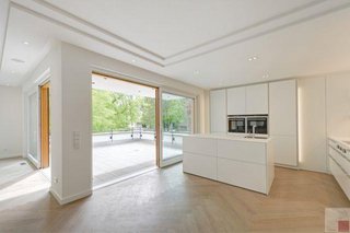 Küche und Dachterrasse