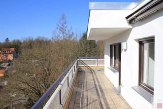 Penthouse Wohnung - renovierungsbedürftig - Süd/West Terrasse