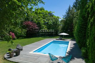 Garten mit Pool