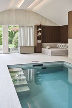 Indoor-Pool