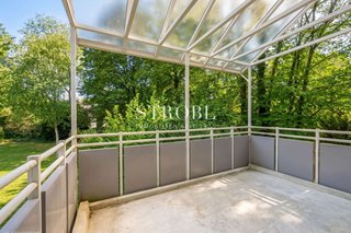 Westbalkon mit Blick ins Grüne ( KI Generiert)