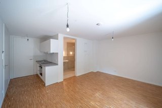 Zimmer mit Einbauküche