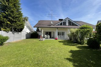 Sonnige Doppelhaushälfte für die Familie.