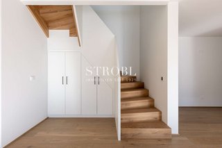 Treppe zum DG
