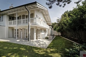 Villenhälfte in beliebter Lage in Grünwald