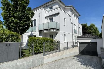 Wohnen an den Schwabinger Isarauen - Hochwertige Penthousewohnung mit umlaufendem Balkon