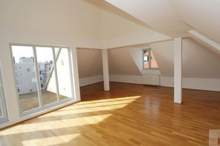 Wohnraum-Dachterrasse