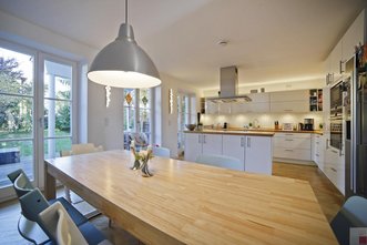 Zwischen Tradition und Moderne:
Hochwertig saniertes Stadthaus für Ihre Familie