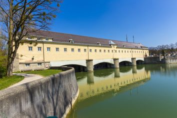 Wasserkraftwerk an der Isar