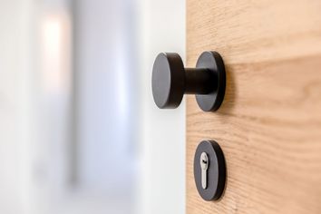 Türgriff mit Schloss – Smart Home Zugangskontrolle