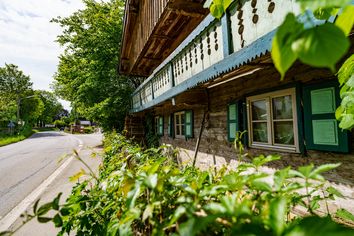 Ales Bauernhaus in Straßlach-Dingharting